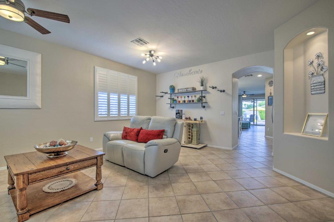 Photo of Livingroom in Legacy