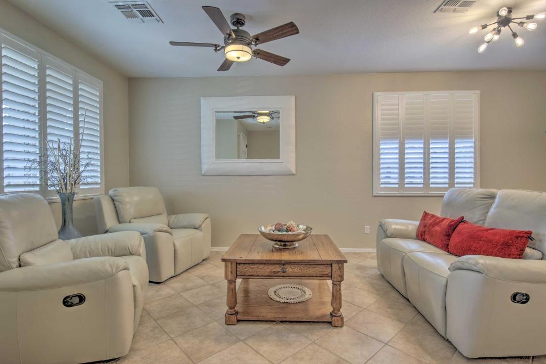 Photo of Livingroom in Legacy