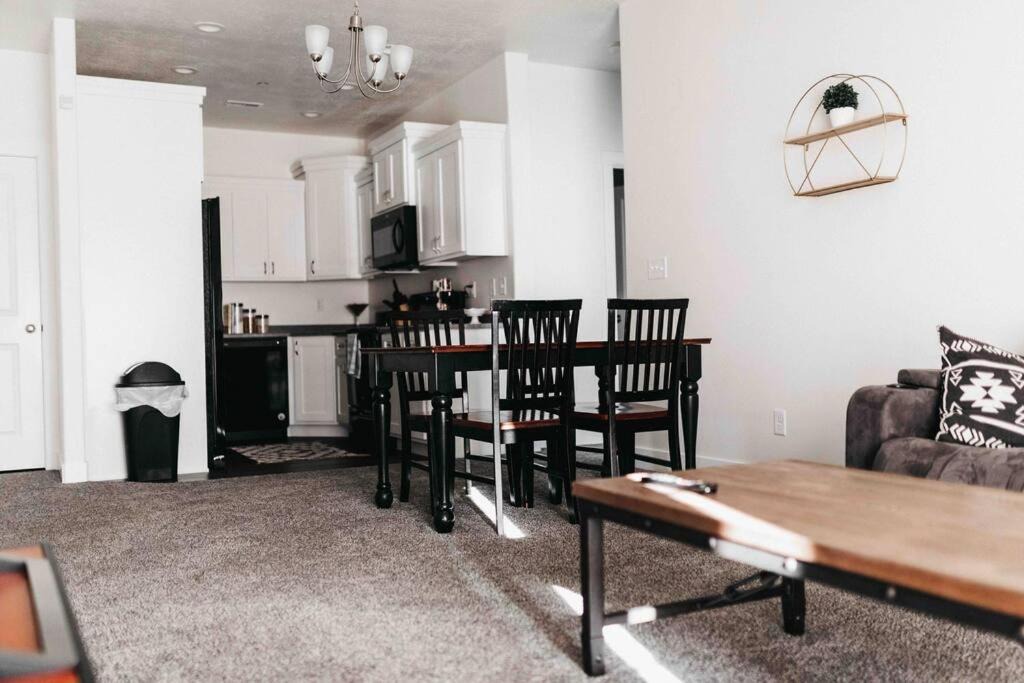 Photo of Livingroom in Logan