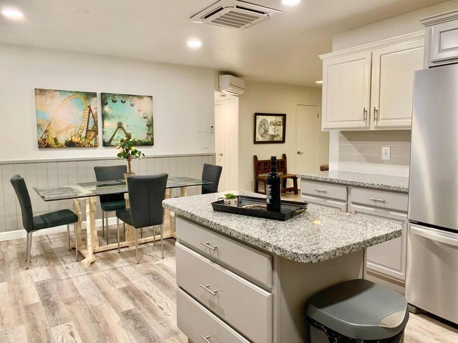 Photo of Livingroom in Oak Creek