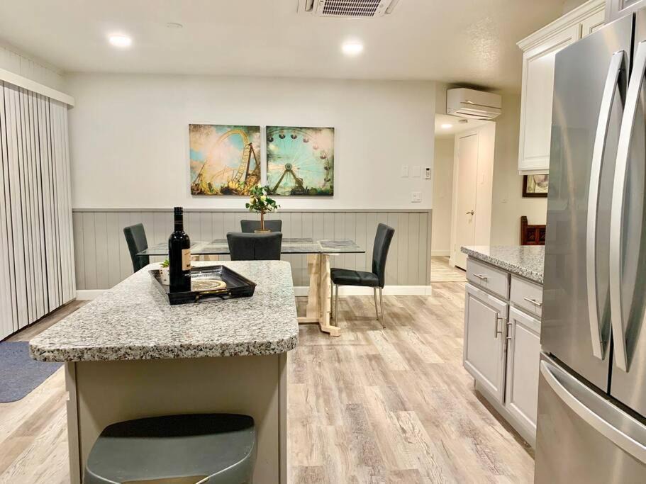 Photo of Livingroom in Oak Creek