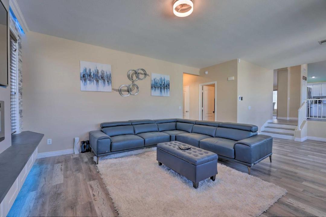 Photo of Livingroom in Gilbert