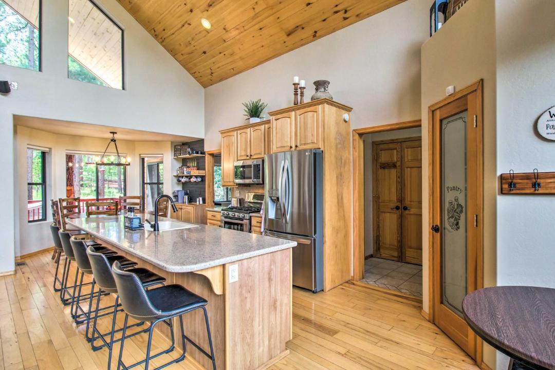 Photo of Livingroom in Pinetop