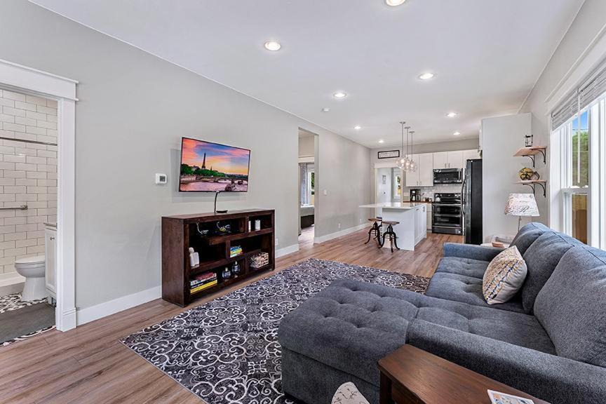 Photo of Livingroom in Loveland