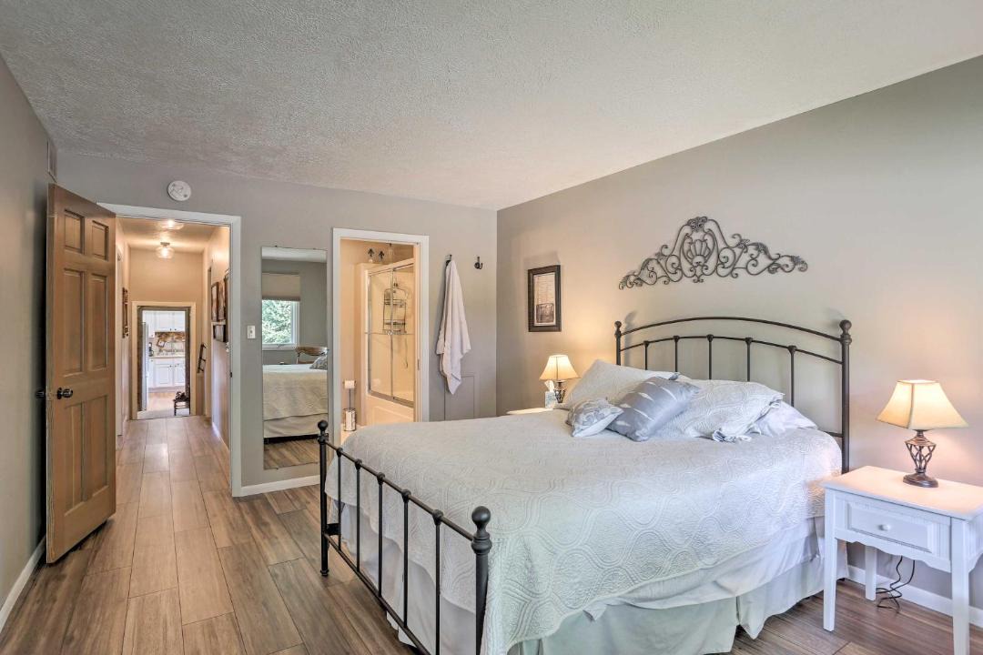 Photo of Bedroom in Sturgis