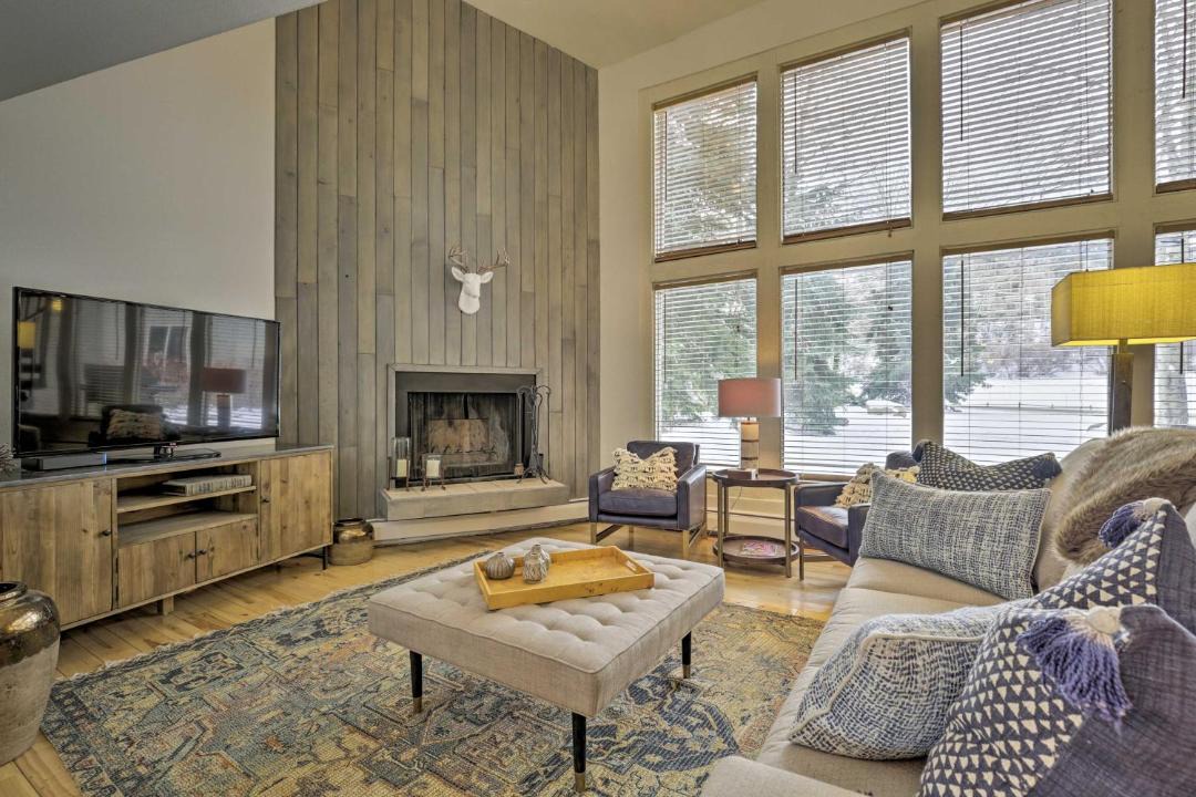 Photo of Livingroom in Eagle-Vail