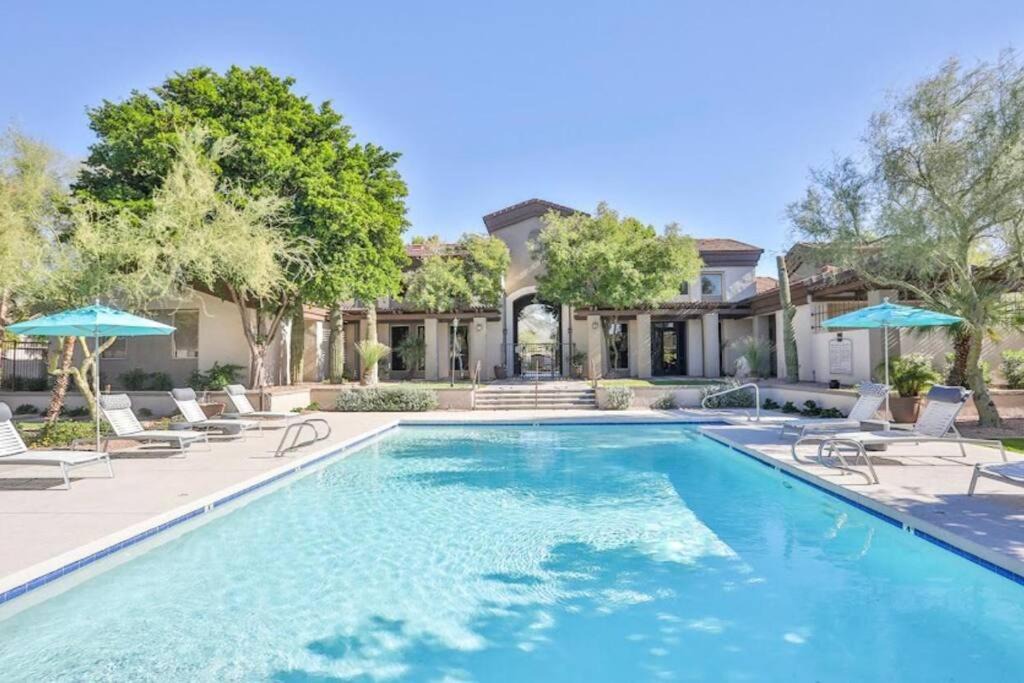 Photo of Outdoor in McDowell Mountain Apartments