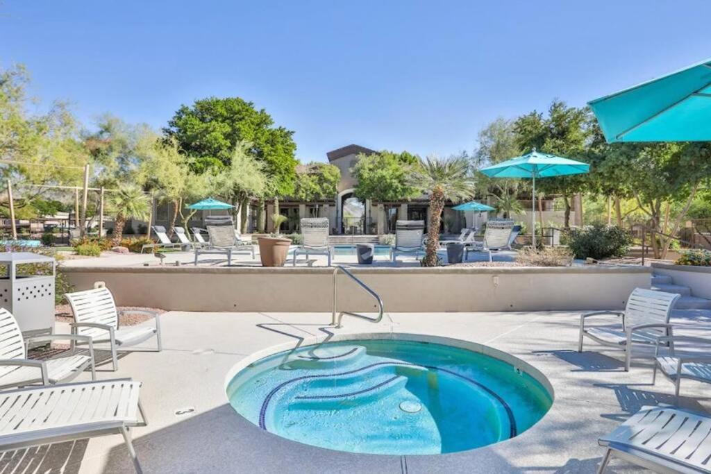 Photo of Outdoor in McDowell Mountain Apartments