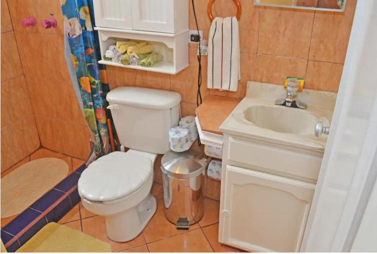 Photo of Bathroom in Playas Coronado
