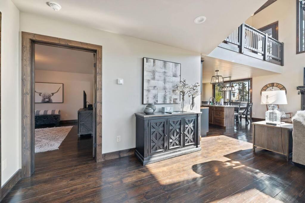 Photo of Livingroom in Lead