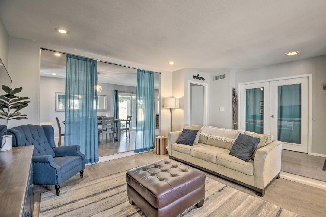 Photo of Livingroom in Dobson Ranch