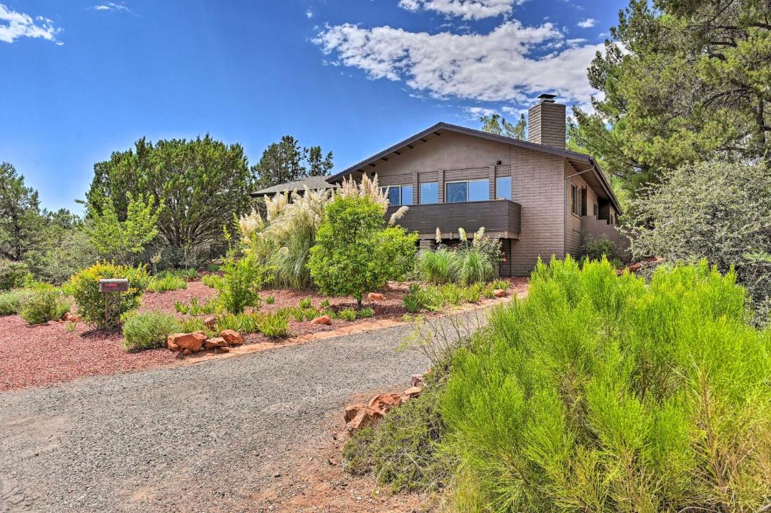 Photo of Buildings in West Sedona