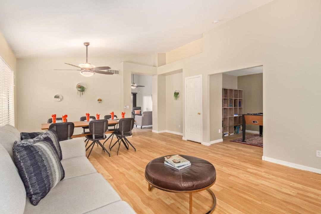 Photo of Livingroom in Cooper Commons