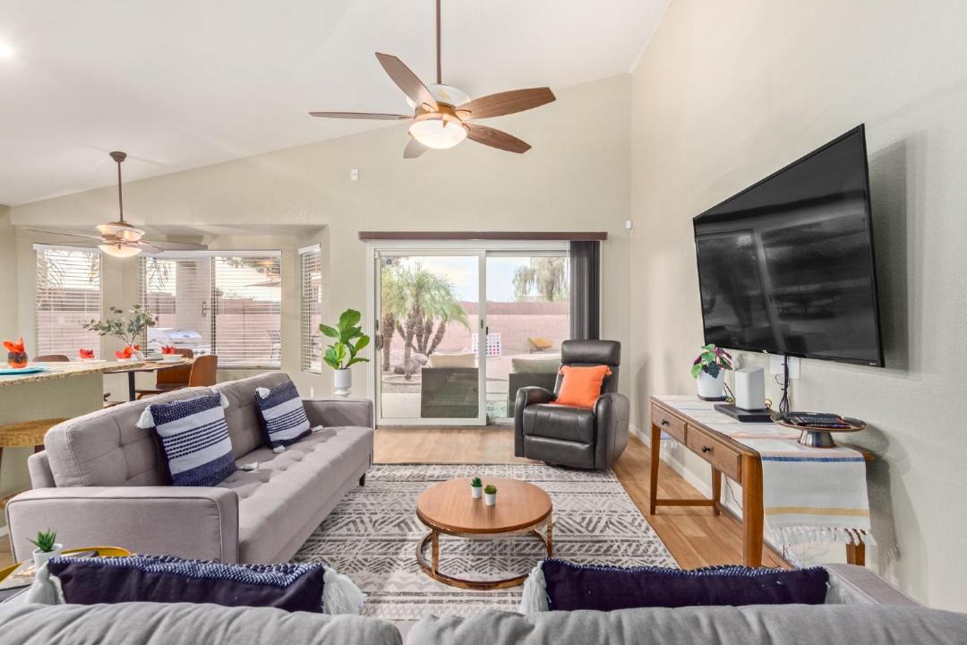 Photo of Livingroom in Cooper Commons