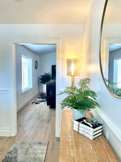 Photo of Livingroom in Cedar City