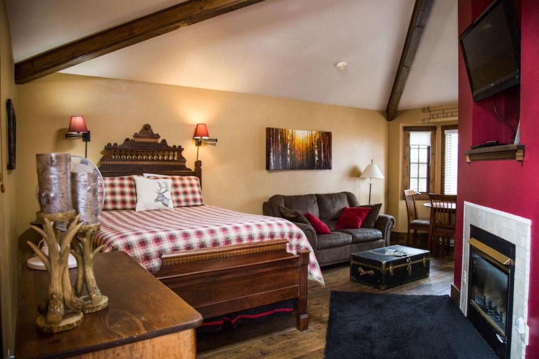 Photo of Bedroom in Estes Park