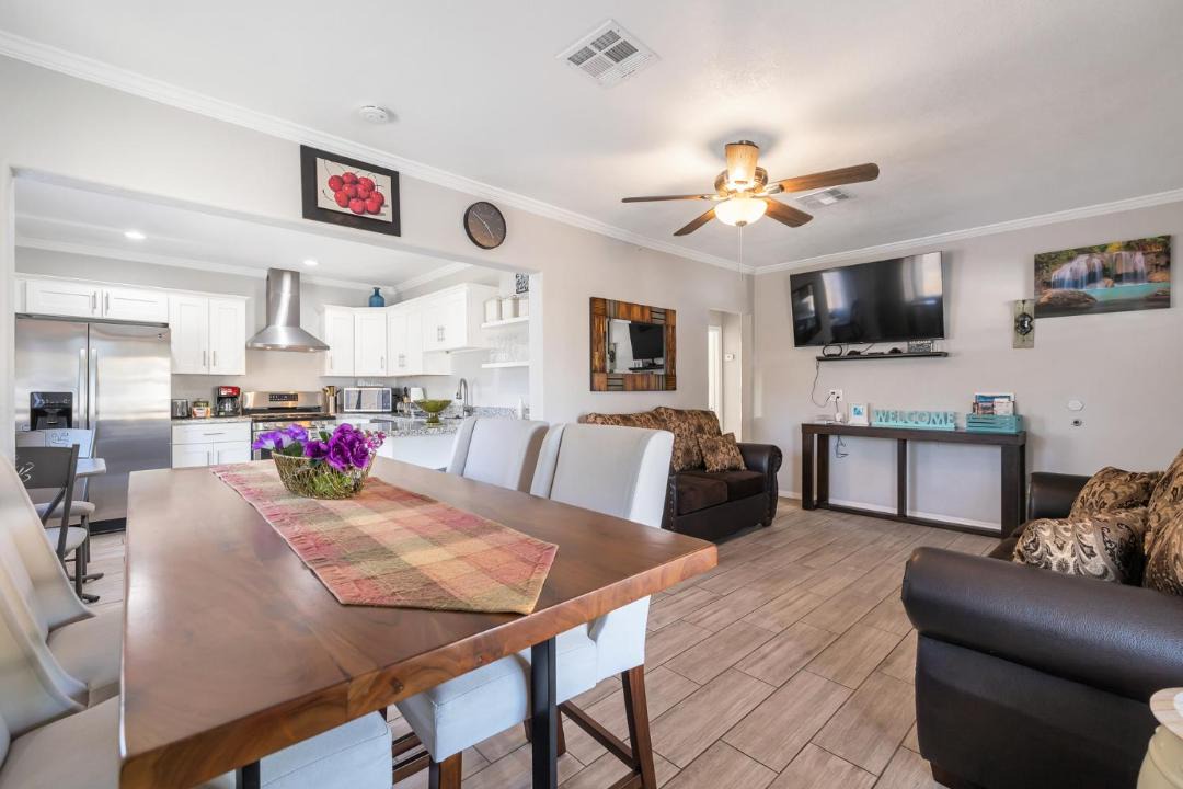 Photo of Livingroom in Glendale