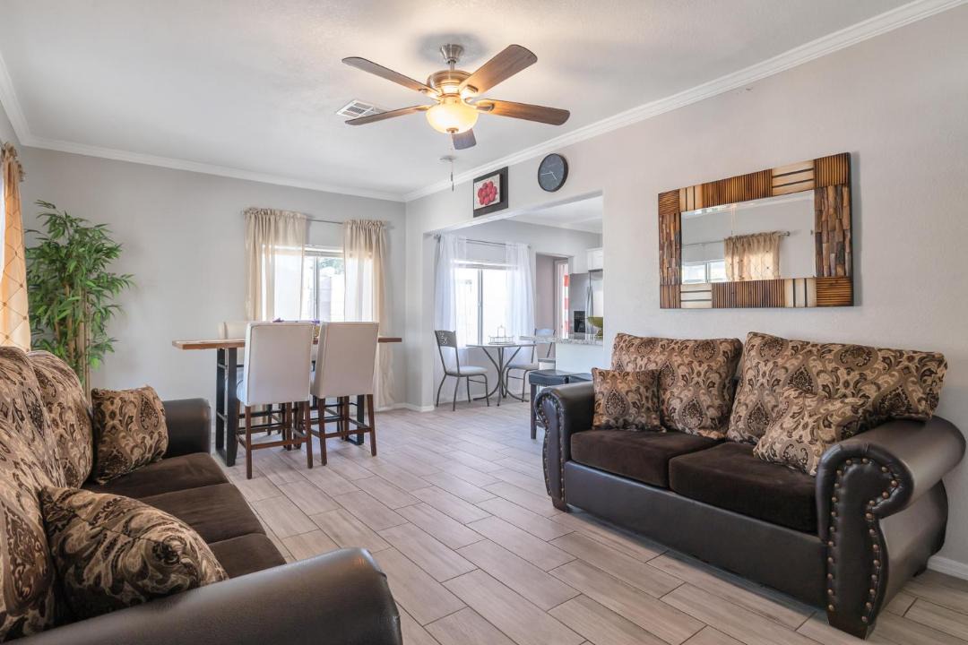 Photo of Livingroom in Glendale