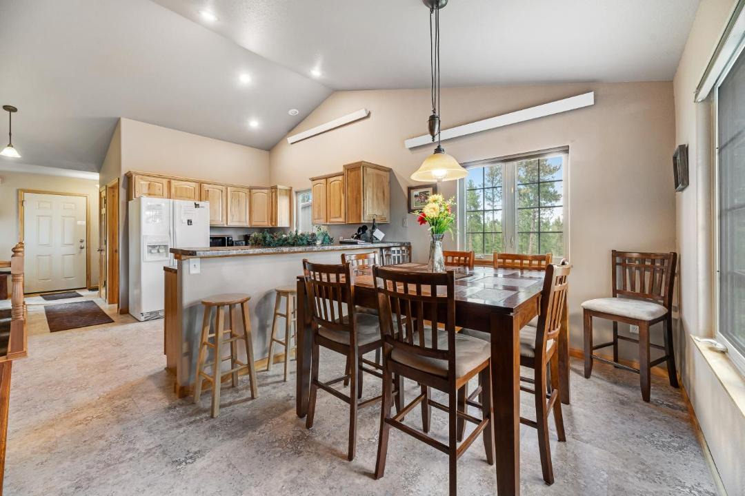 Photo of Kitchen in Benchmark