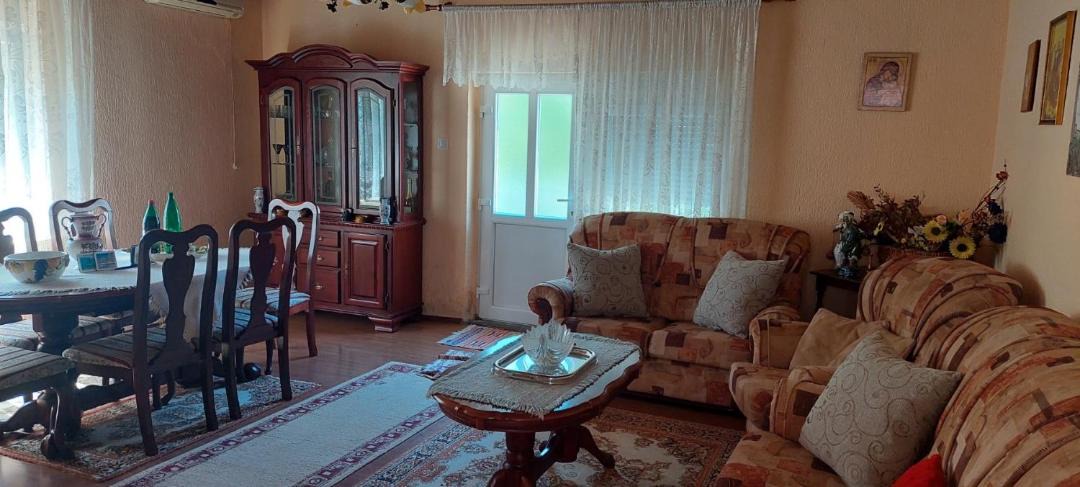 Photo of Livingroom in Karuc