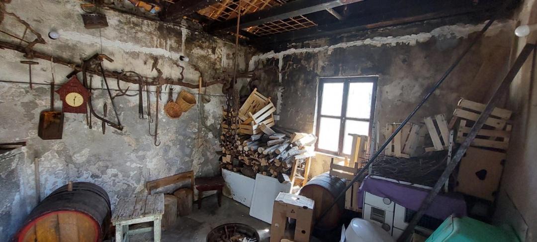 Photo of Livingroom in Karuc