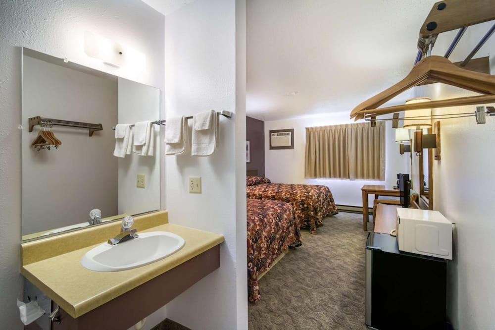 Photo of Bathroom in Wibaux