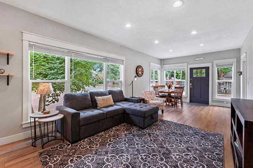 Photo of Livingroom in Loveland