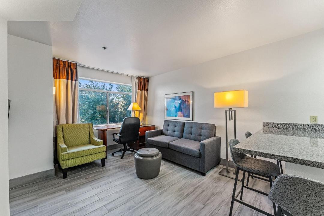 Photo of Livingroom in Chandler