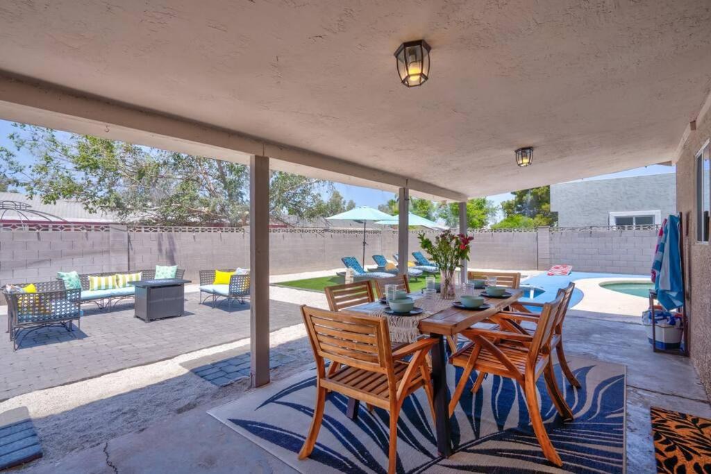 Photo of Others in Paradise Valley Village