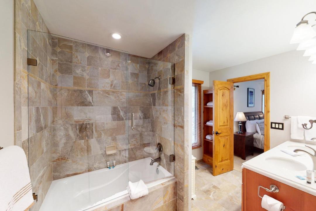 Photo of Bathroom in Eagle-Vail