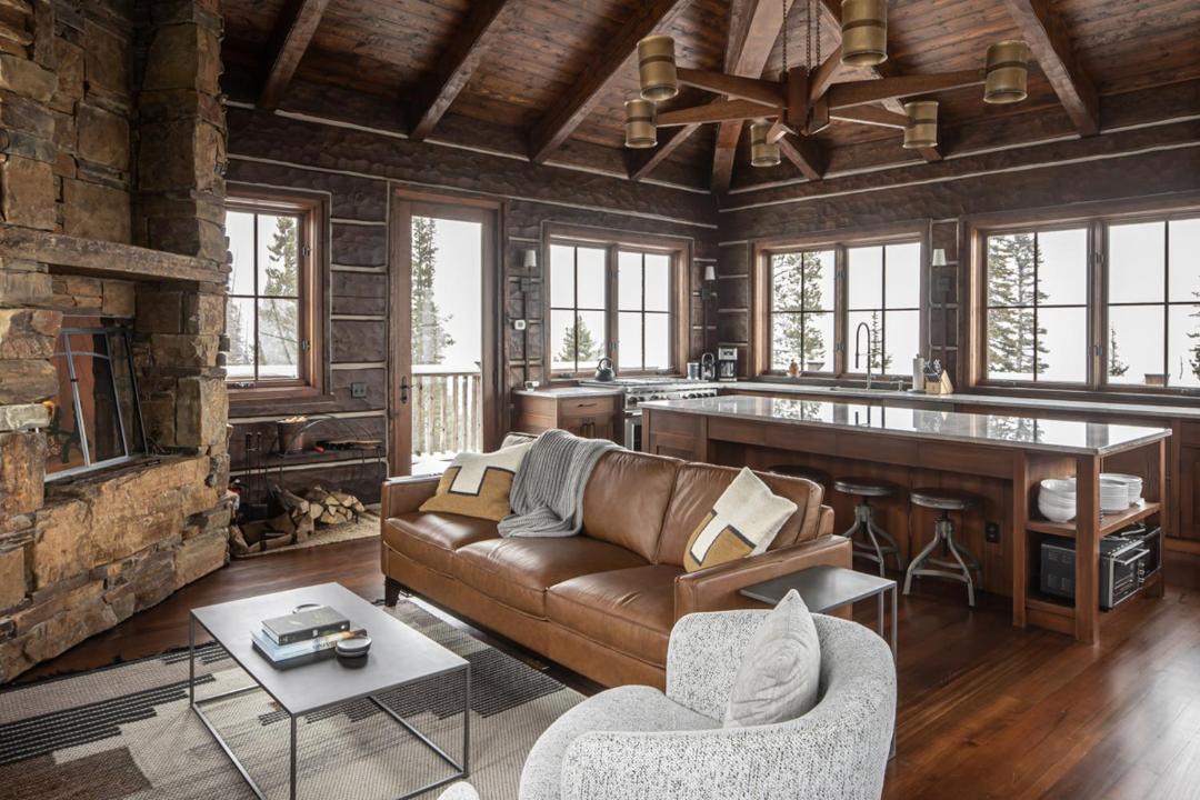 Photo of Livingroom in Big Sky
