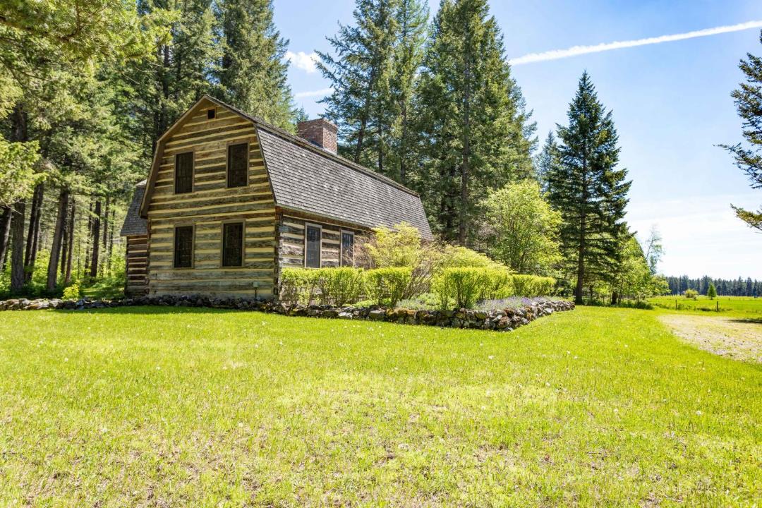 Photo of Buildings in Columbia Falls
