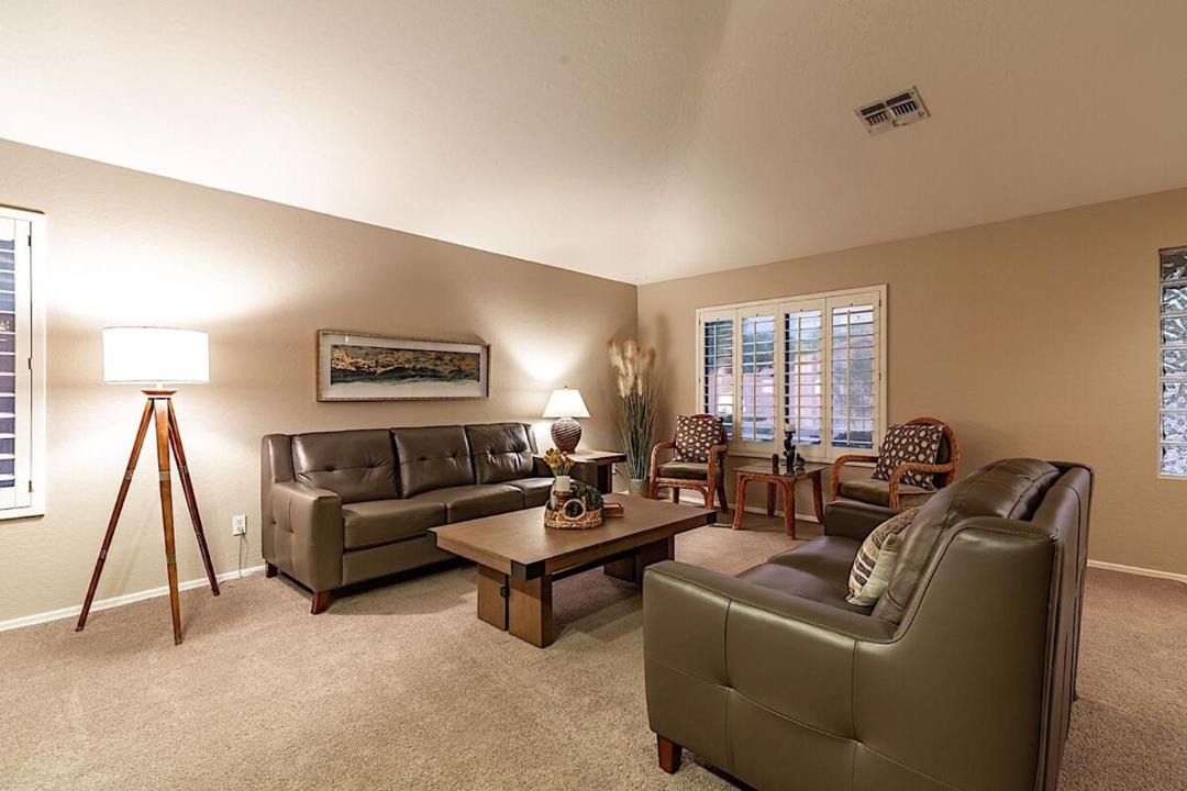 Photo of Livingroom in Estrella Mountain Ranch