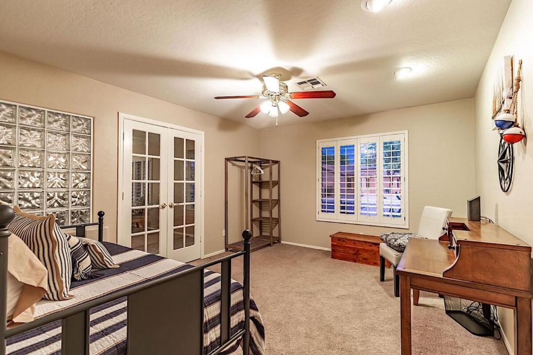 Photo of Livingroom in Estrella Mountain Ranch