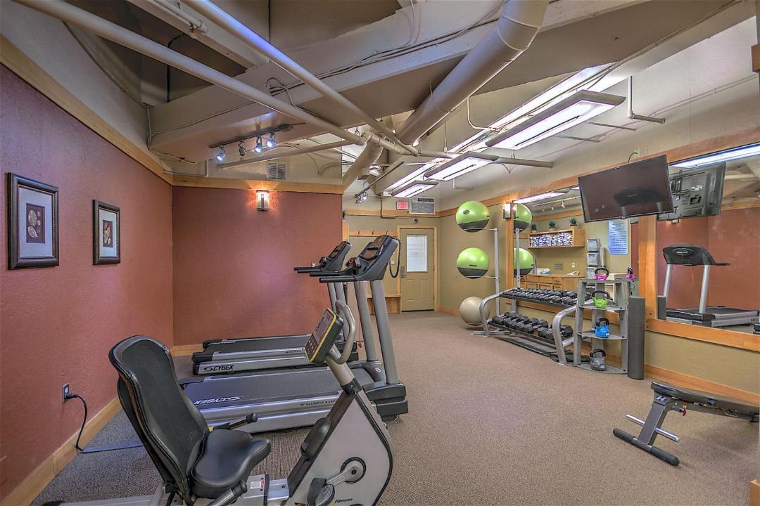 Photo of Livingroom in River Run