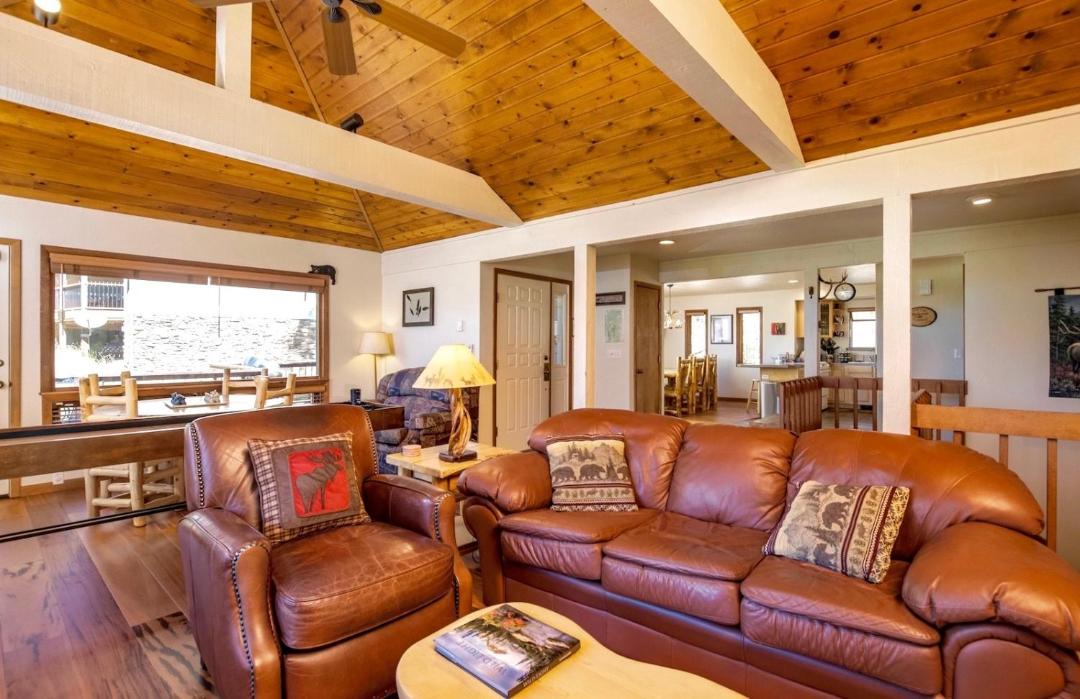 Photo of Others in Windcliff Estates
