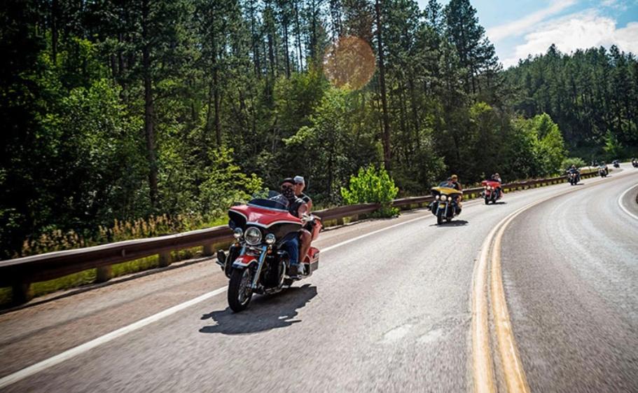 Photo of Others in Deadwood