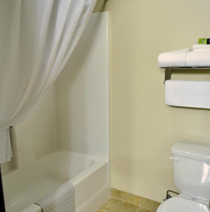 Photo of Bathroom in Lake View
