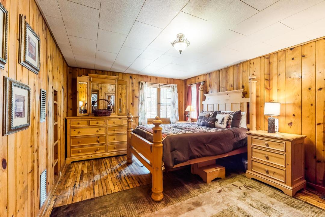 Photo of Bedroom in Woodland Park