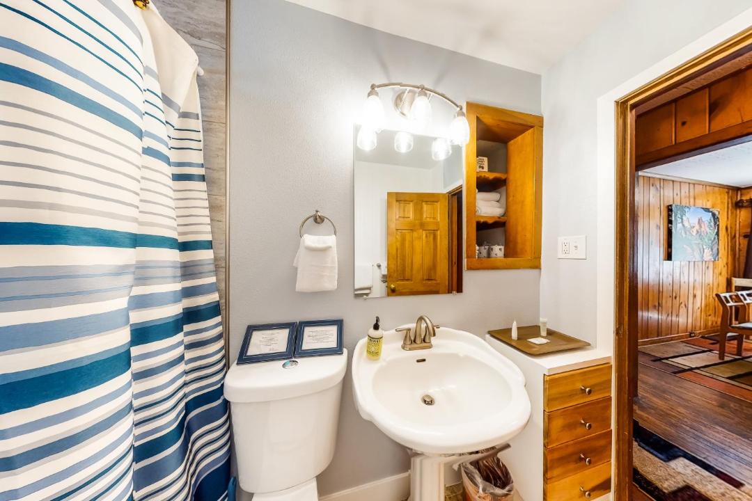 Photo of Bathroom in Woodland Park