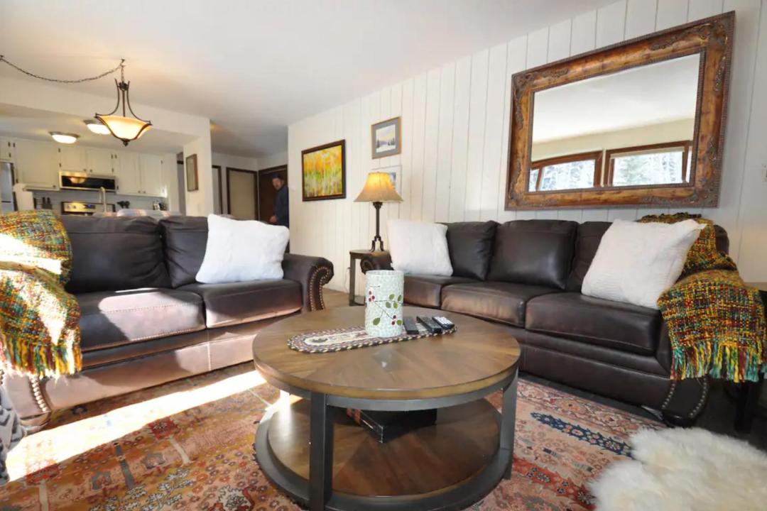 Photo of Livingroom in Vail