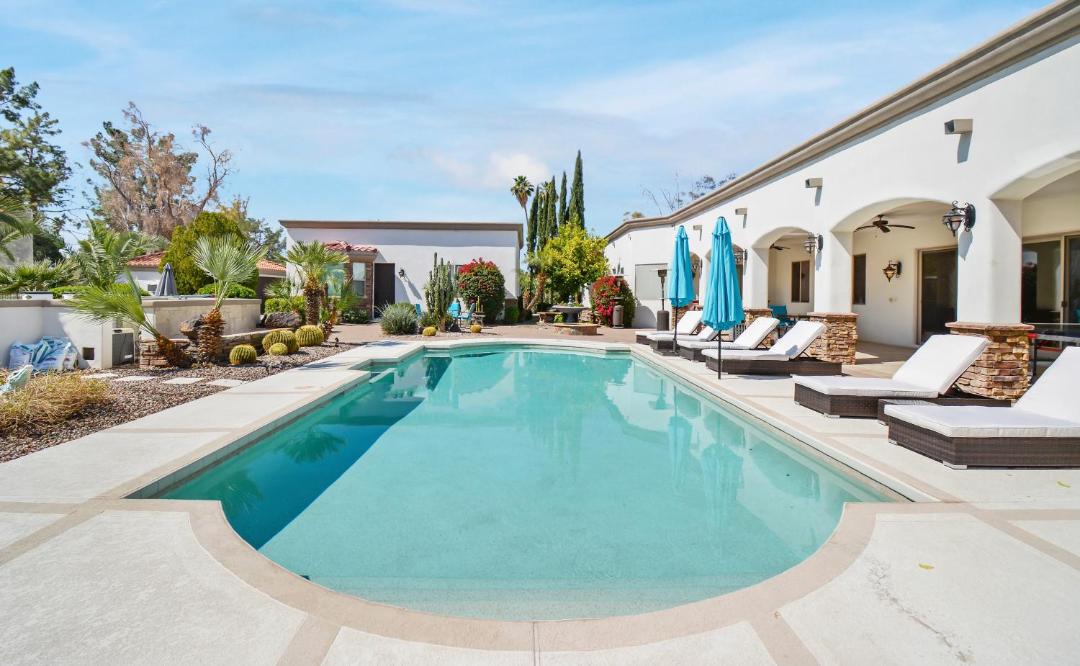 Photo of Others in Paradise Valley Village