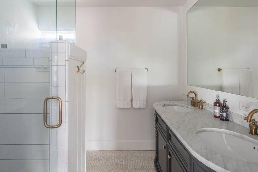 Photo of Bathroom in Western Villa