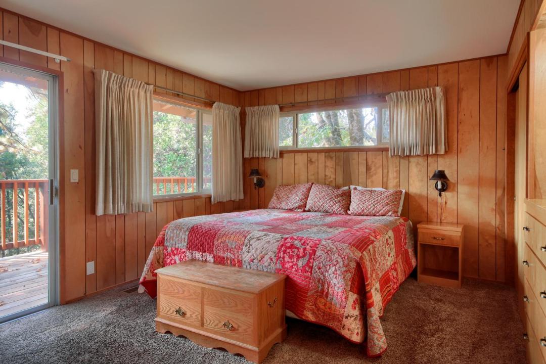 Photo of Bedroom in Wawona