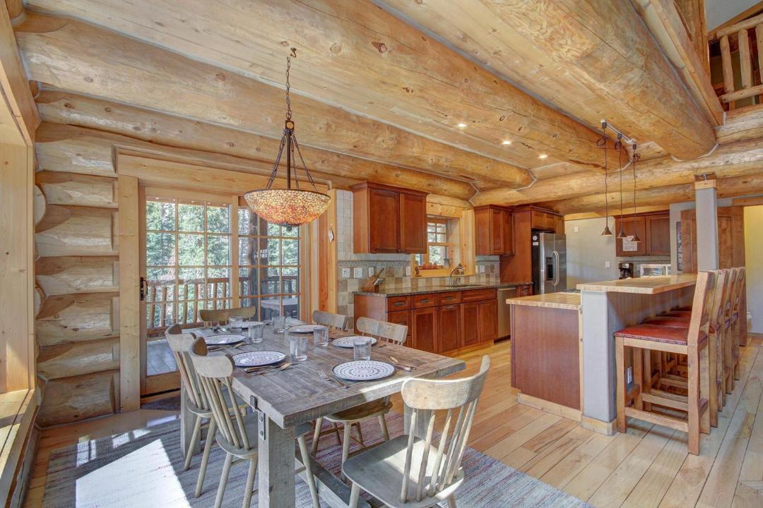 Photo of Livingroom in Quandary Village