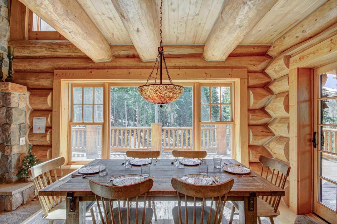Photo of Livingroom in Quandary Village