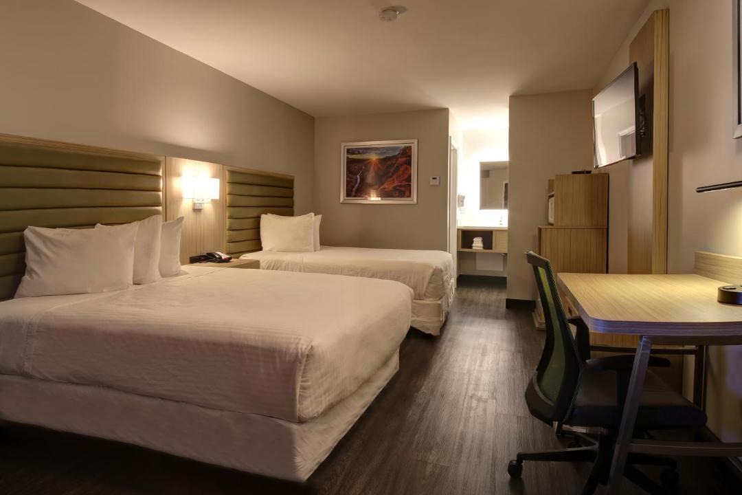 Photo of Bedroom in Woodlands Village
