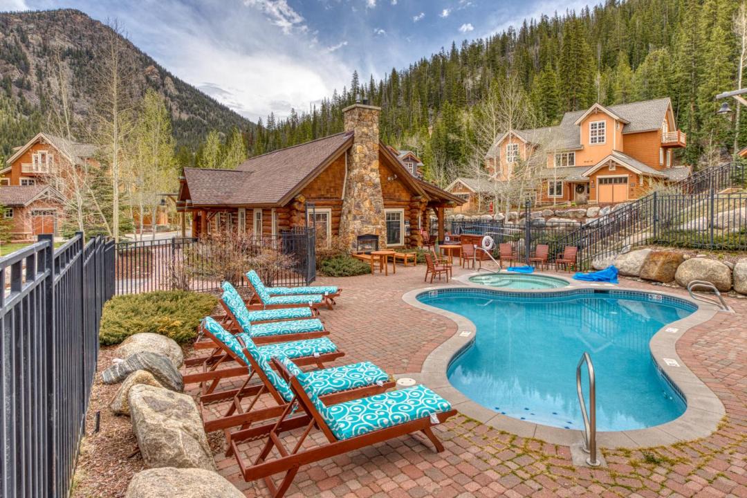 Photo of Others in Keystone