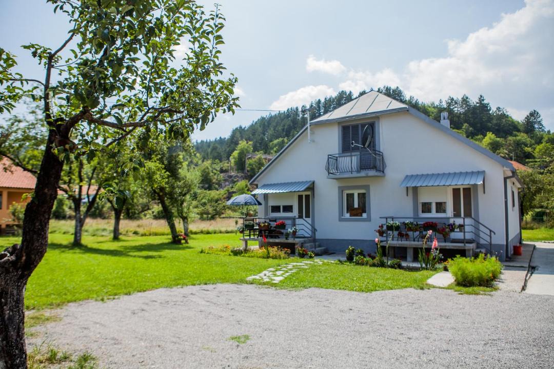 Photo of Others in Donje Polje
