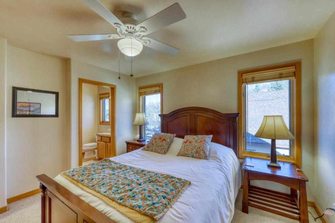 Photo of Bedroom in Silverthorne